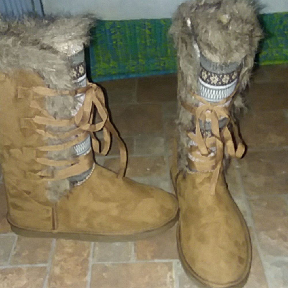 Suede boots